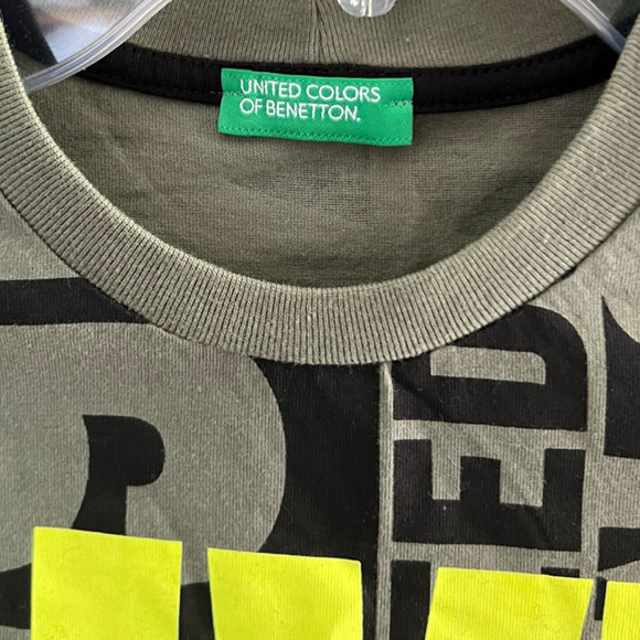 United Colors of Benetton Boys Graphic T-Shirt Olive/Black, NWOT-Sz 8-9 year old - Picture 3 of 7